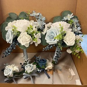 Ling’s Moments Romantic Dusty Blue Wedding Party Flowers